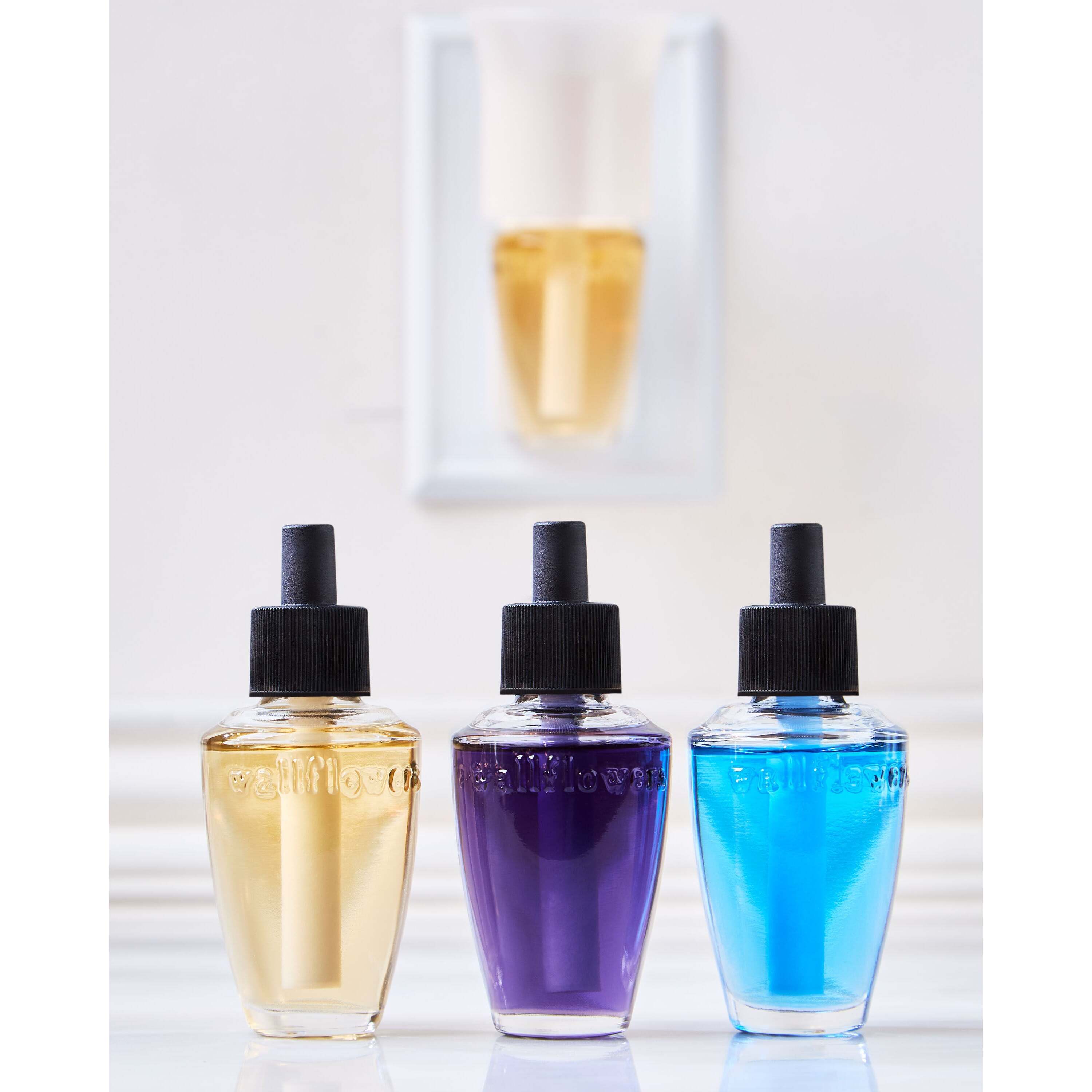 Vanilla Coconut Wallflowers Refills 2-Pack - Image 5