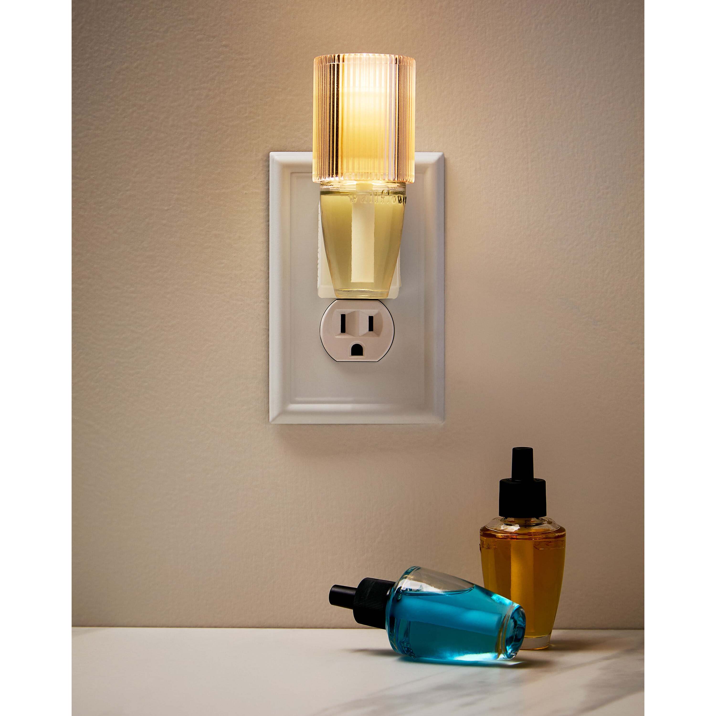 Champagne Sparkly Fluted Scent Control Nightlight Wallflowers Fragrance Plug - Image 6