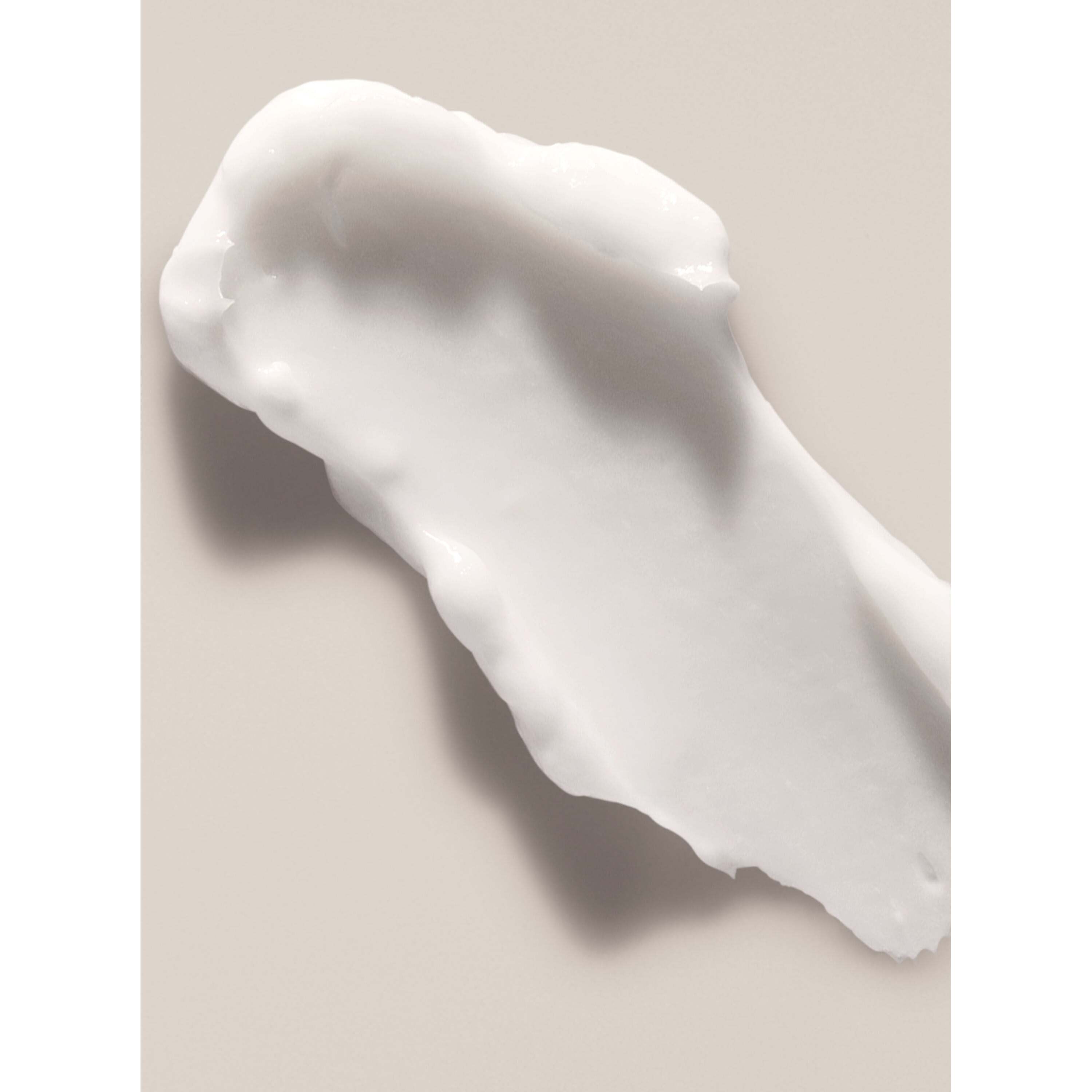 Warm Vanilla Sugar Ultimate Hydration Body Cream - Image 5