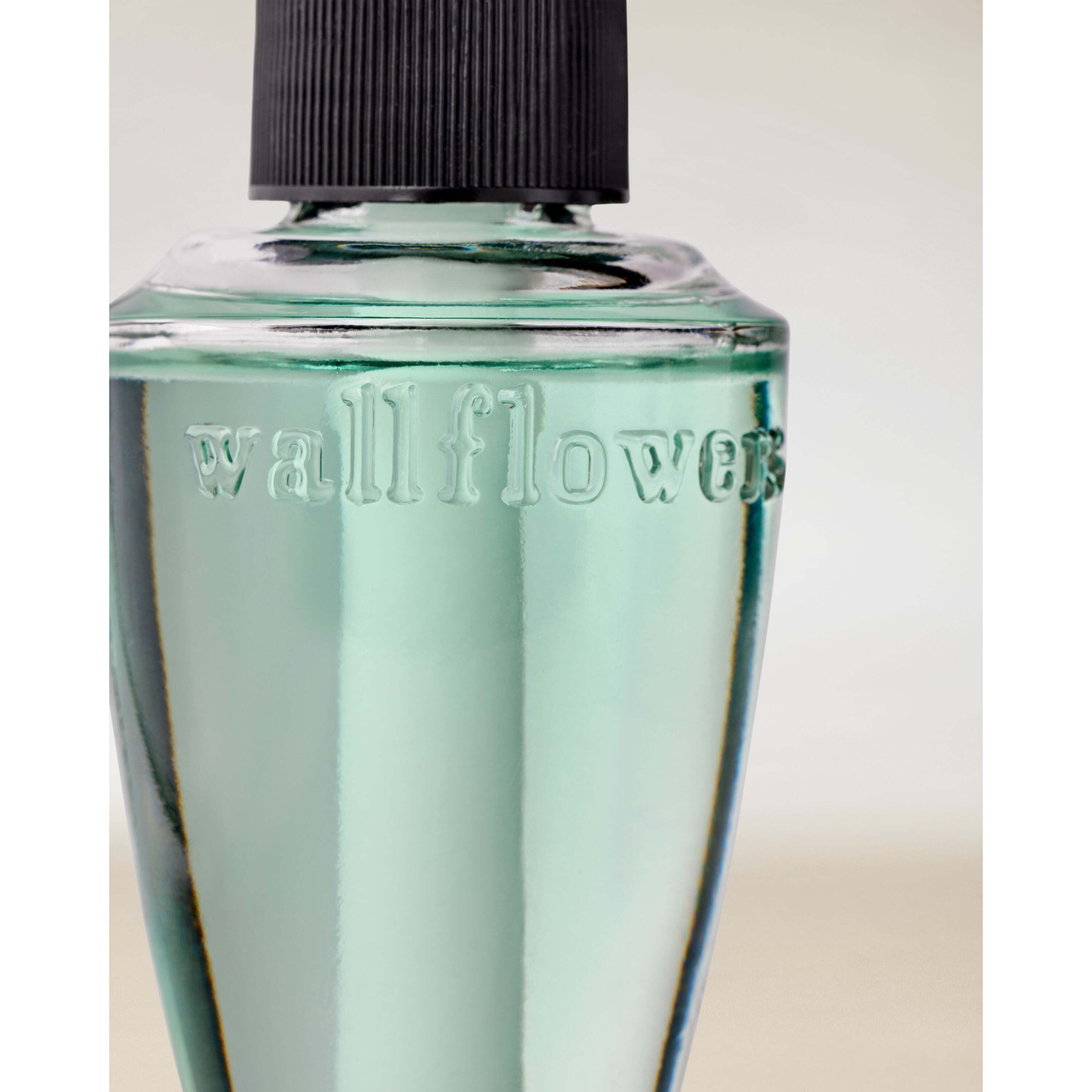 Endless Weekend Wallflowers Fragrance Refill - Image 2