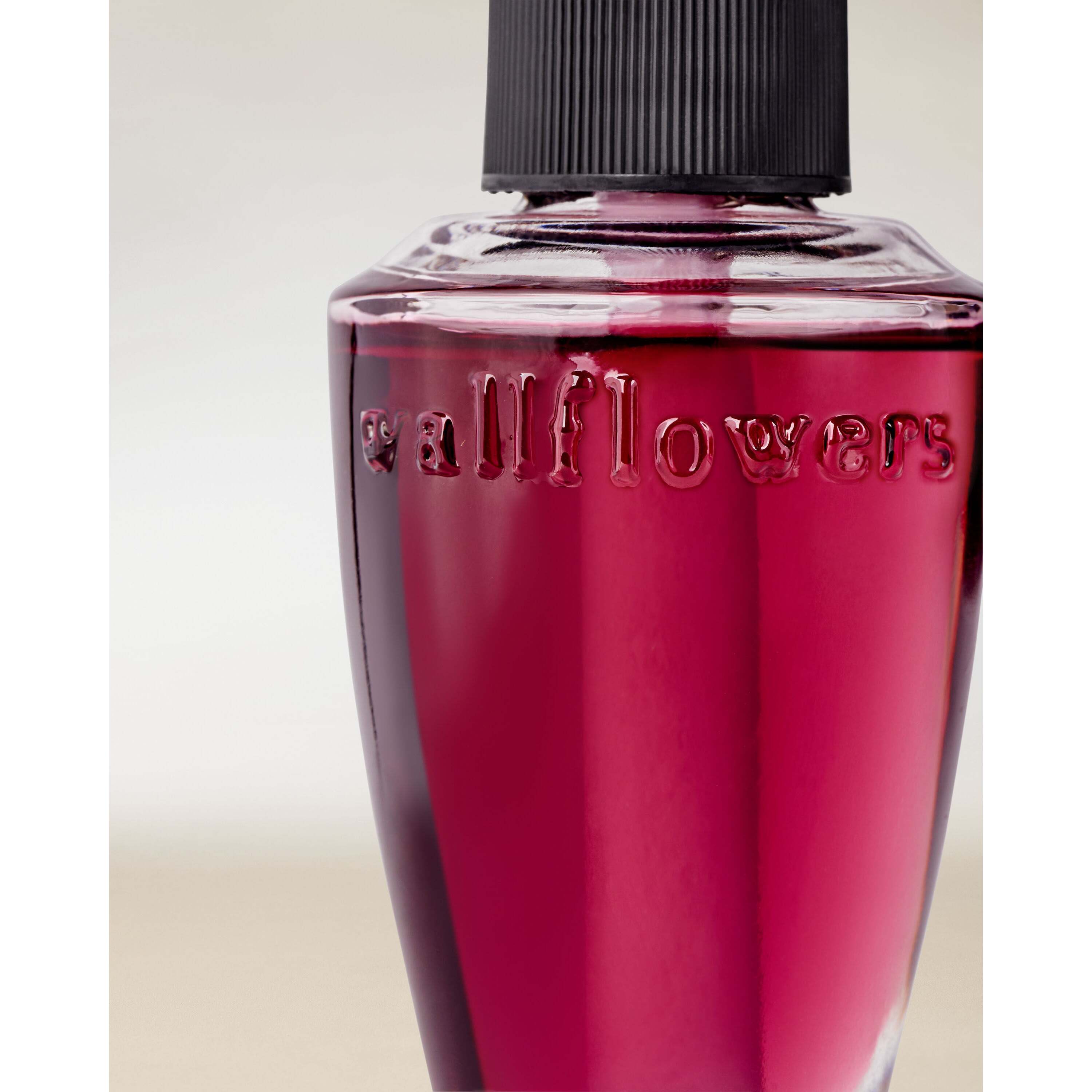 Mahogany Cherry Wallflowers Fragrance Refill - Image 2