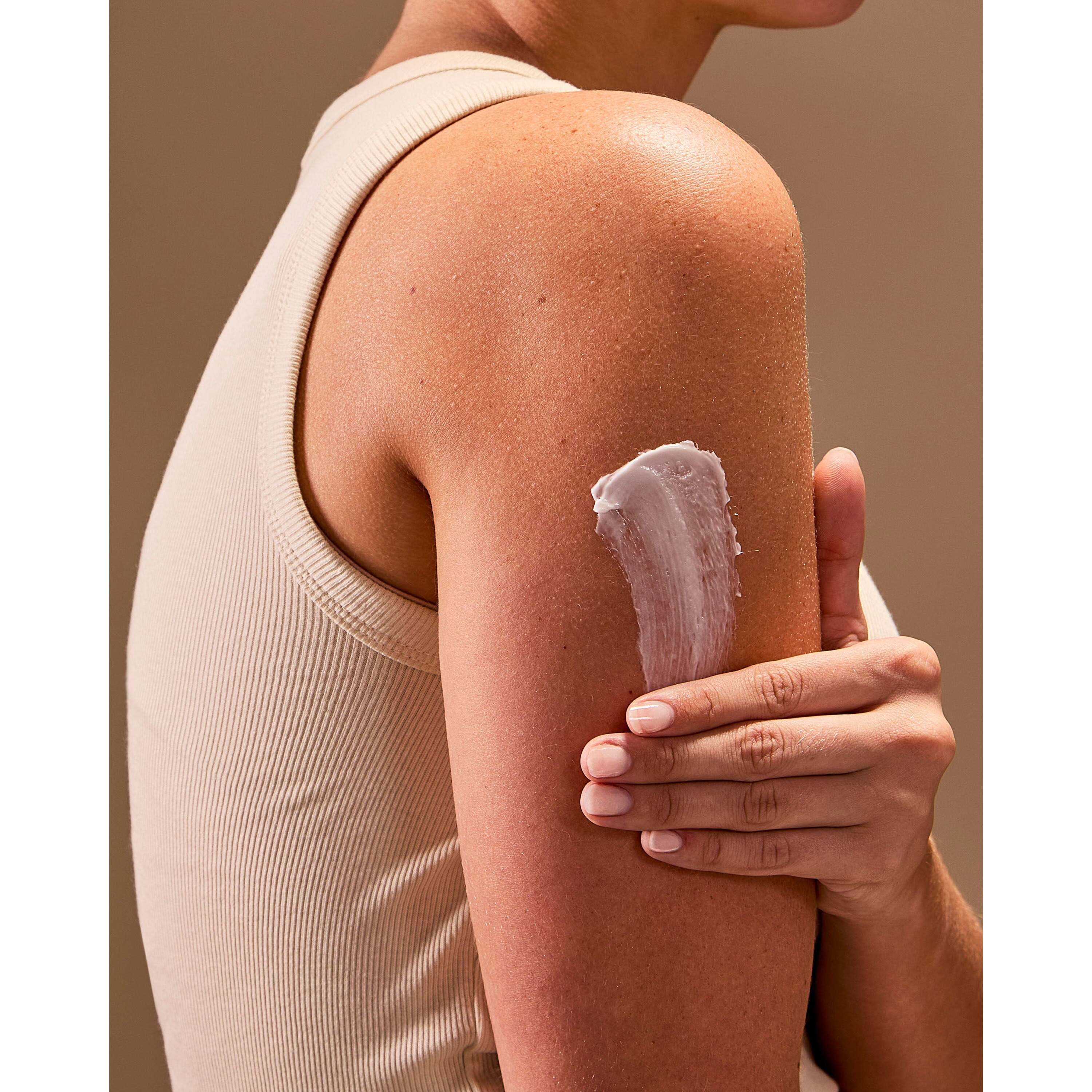 Japanese Cherry Blossom Moisturizing Body Wash - Image 6