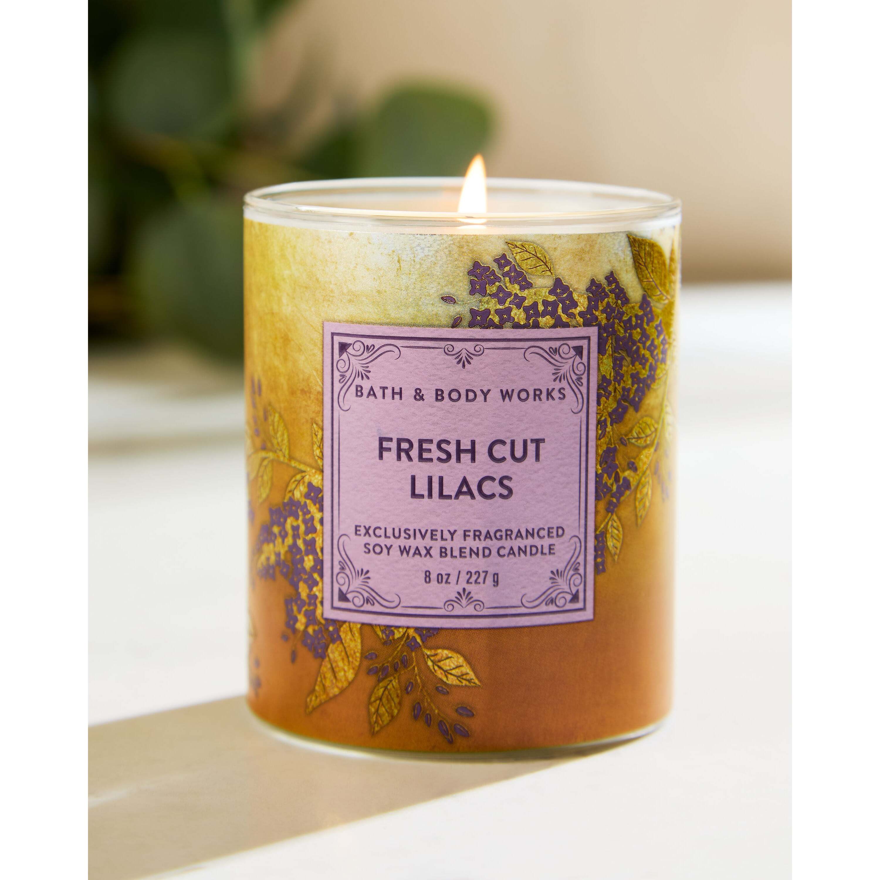 Fresh Cut Lilacs Single Wick Candle - Image 6