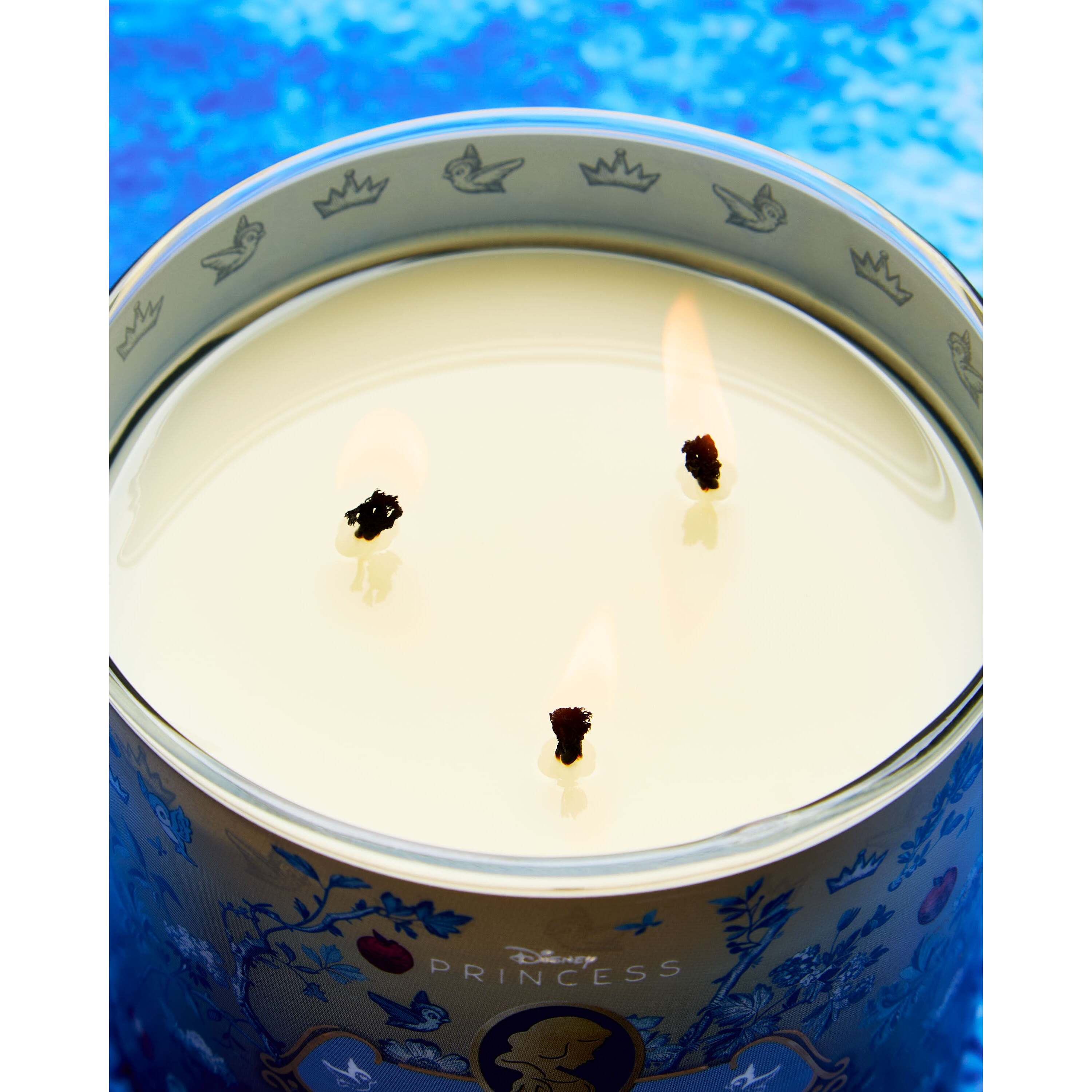 Snow White 3-Wick Candle - Image 5