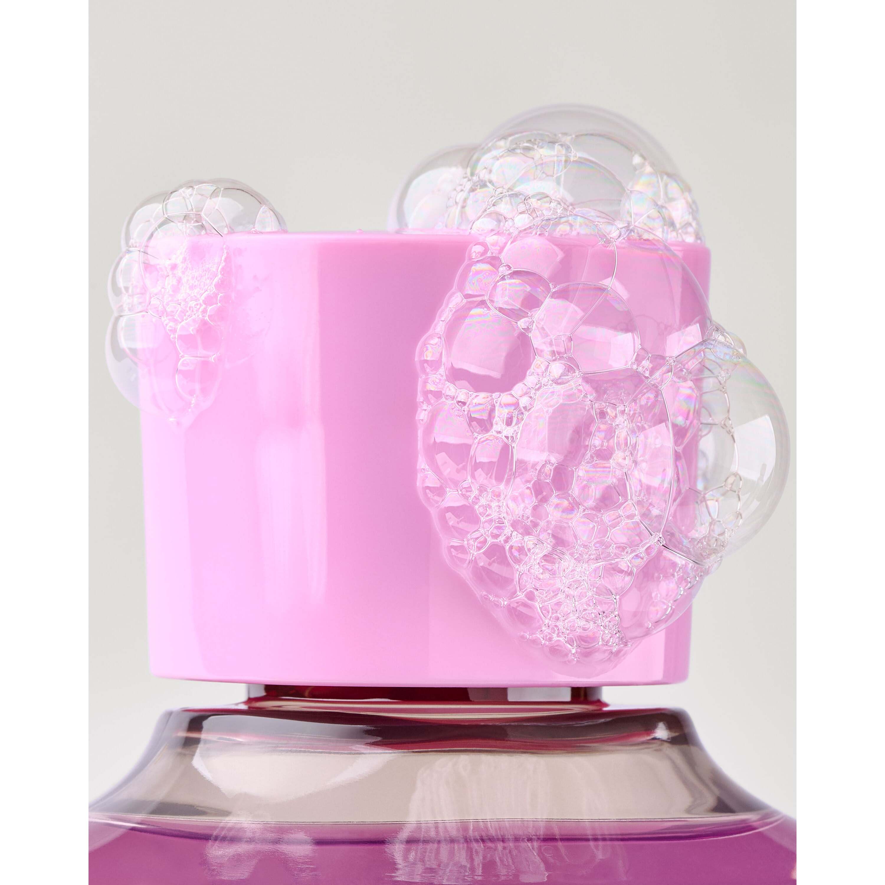 Bahamas Passionfruit & Banana Flower Body Wash - Image 5