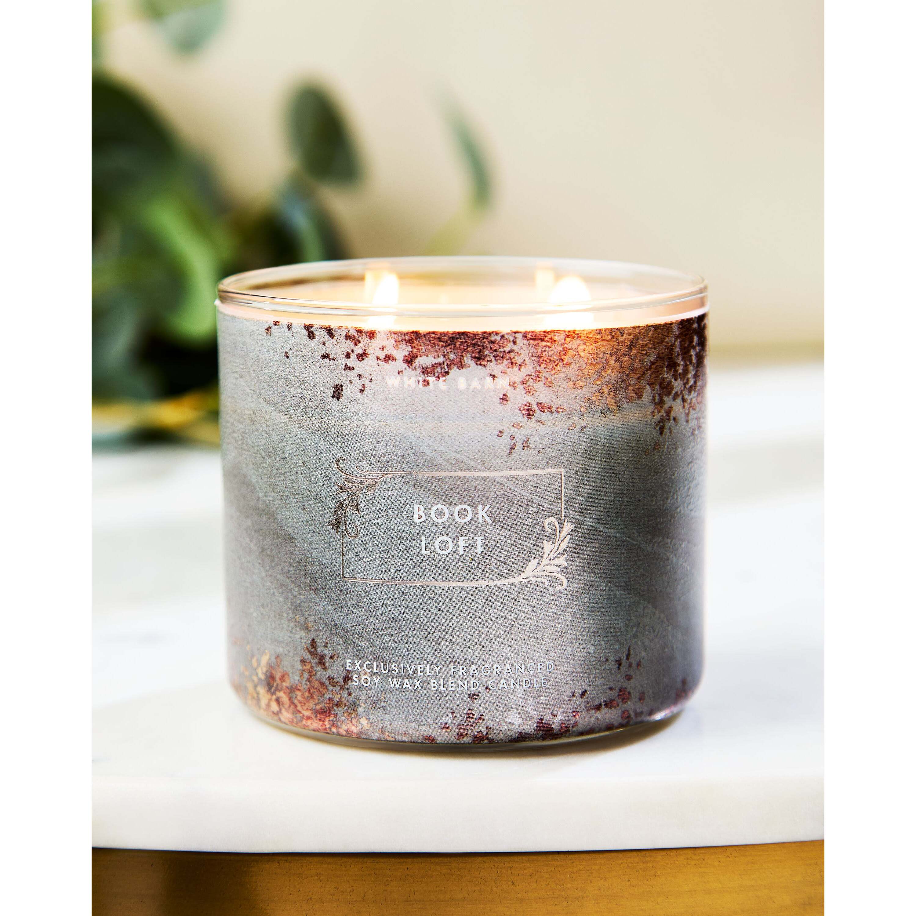 Book Loft 3-Wick Candle - Image 6