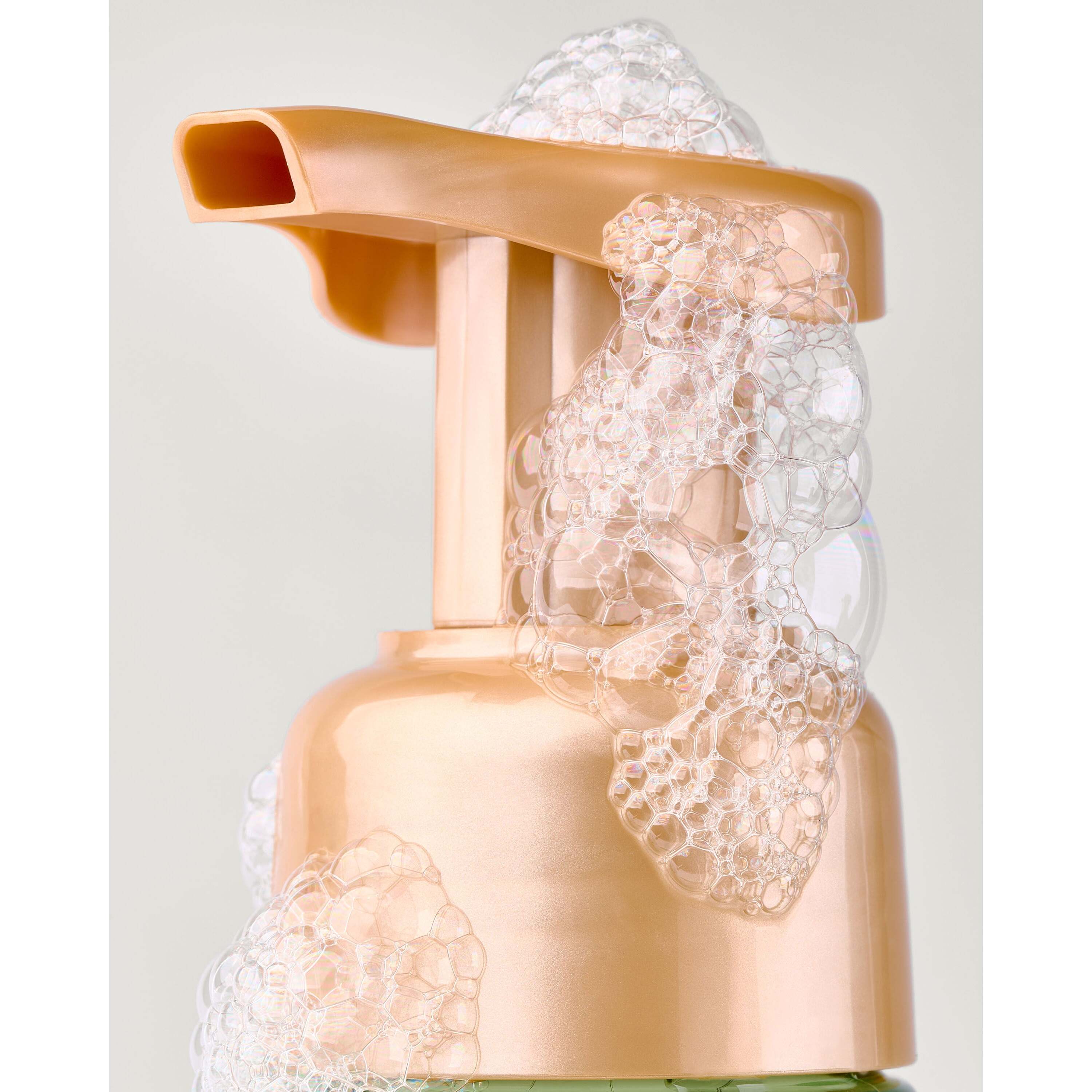 Waikiki Beach Coconut Gentle & Clean Foaming Hand Soap - Image 5