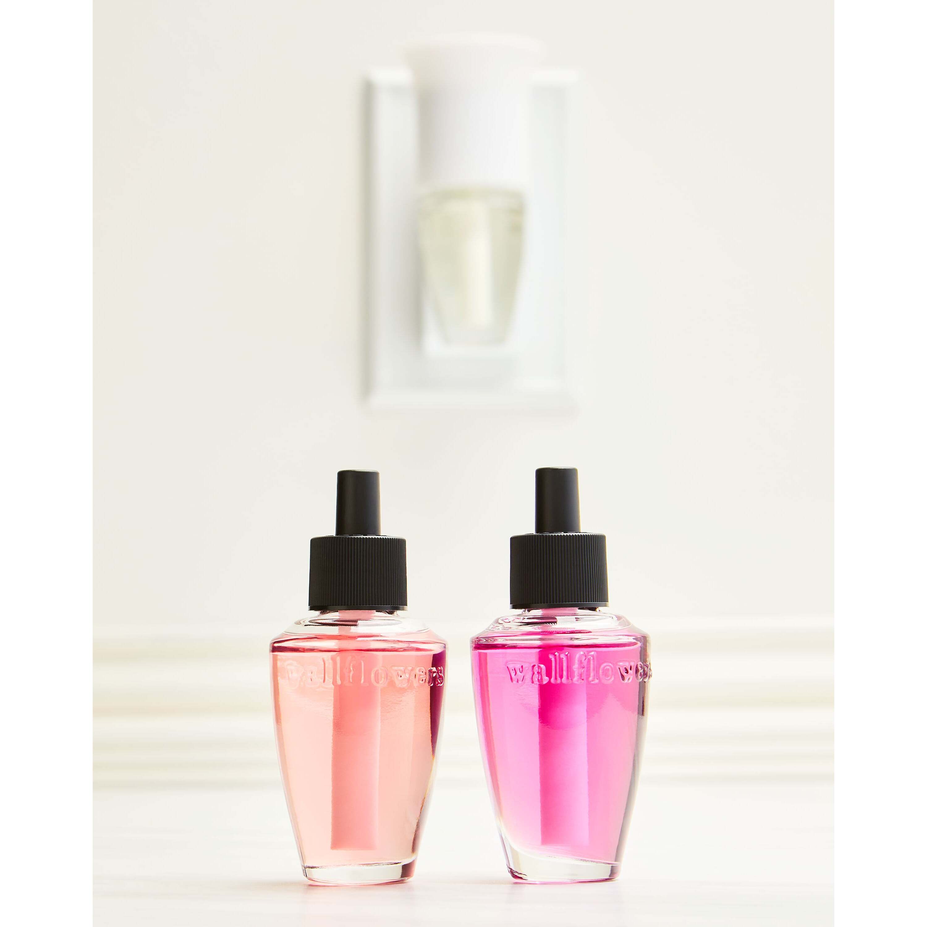 Coral Kiss Wallflowers Refills 2-Pack - Image 5